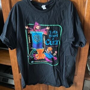 Steven Rhodes design with Graphic Print unisex sized